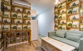 Aparthotel Quo Eraso